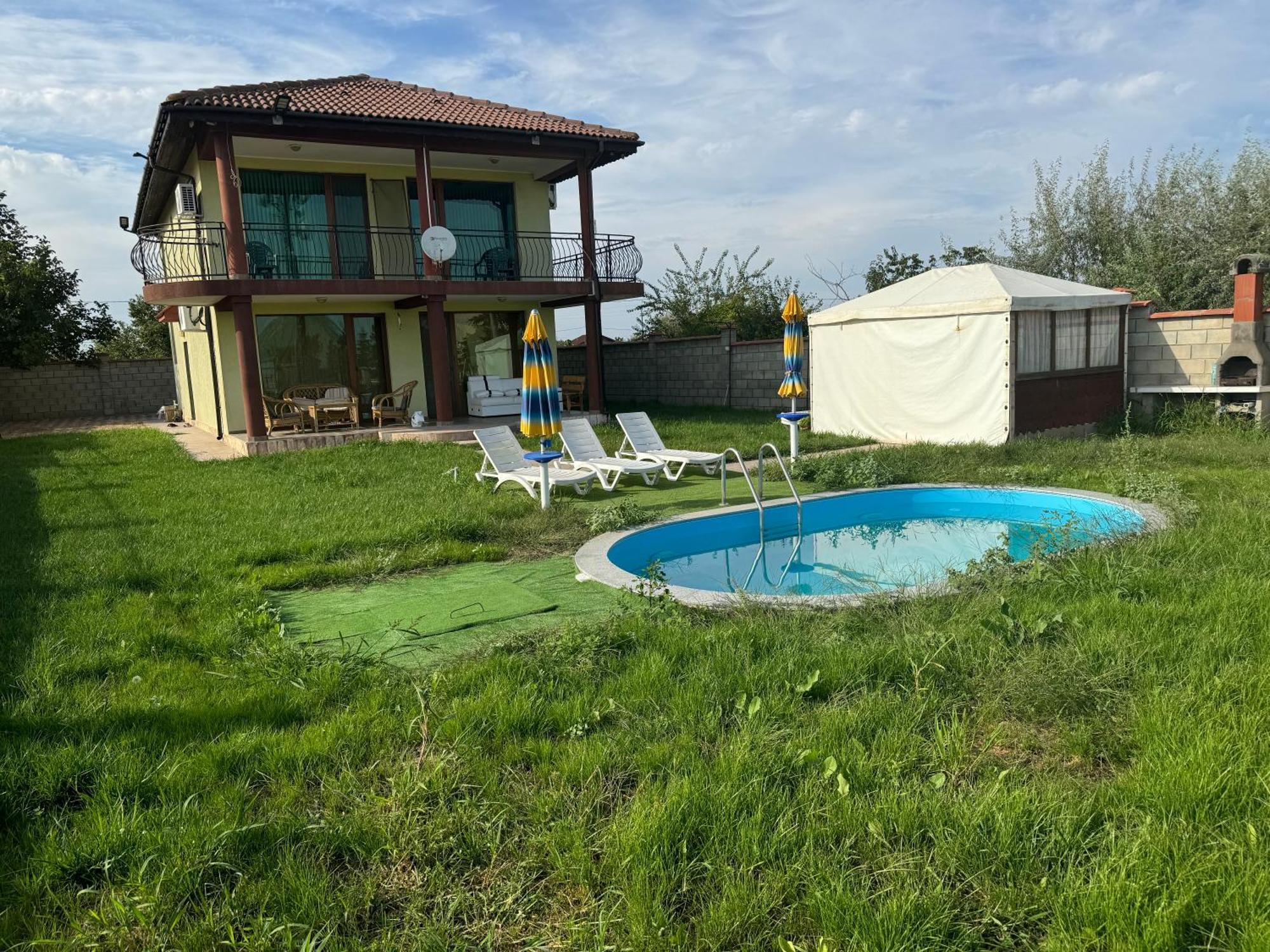 Villa Sunray Topola Eksteriør bilde